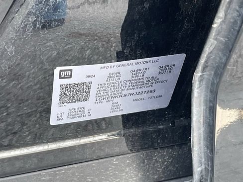 Used 2024 GMC Acadia Elevation FWD image 31