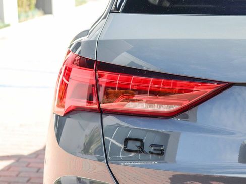 Used 2023 Audi Q3 2.0T Premium w/ Convenience Package AWD/4WD image 8