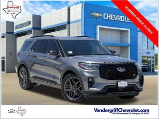 Used 2025 Ford Explorer ST AWD/4WD video 1