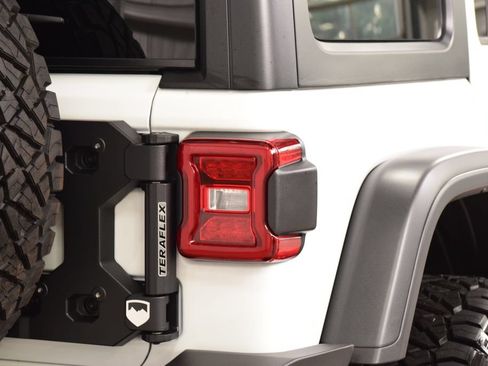 Used 2026 Jeep Wrangler Unlimited Rubicon AWD/4WD image 24