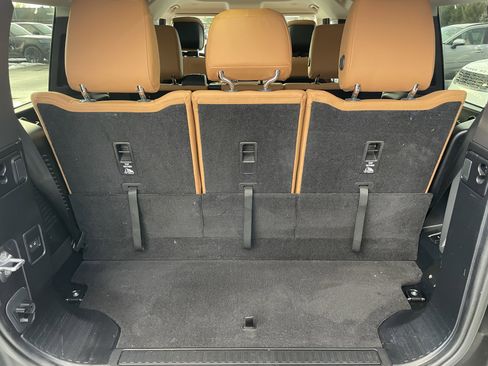 Used 2023 Land Rover Defender 130 First Edition image 39