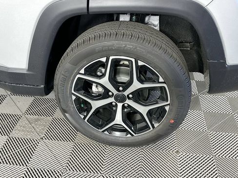 New 2026 Jeep Compass Limited AWD/4WD image 37