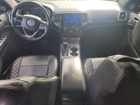Used 2019 Jeep Grand Cherokee Laredo RWD image 14