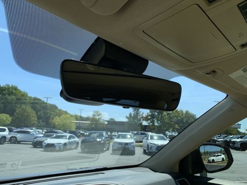 Used 2018 Toyota Highlander XLE FWD image 27