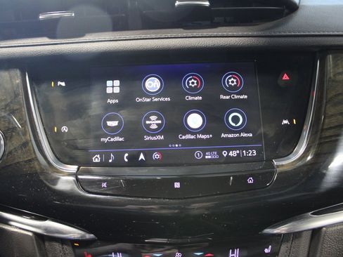 Used 2020 Cadillac XT6 Premium Luxury image 36