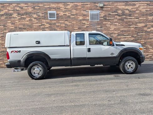 Used 2015 Ford F250 XL w/ Power Equipment Group AWD/4WD image 8