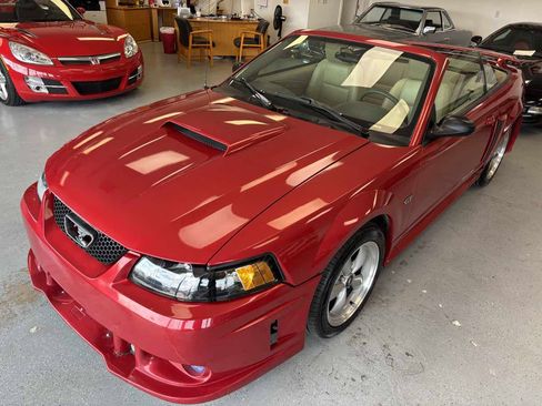 Used 2001 Ford Mustang GT RWD image 11