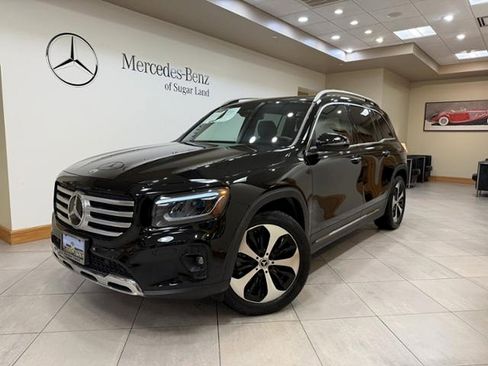 Used 2024 Mercedes-Benz GLB 250 image 1