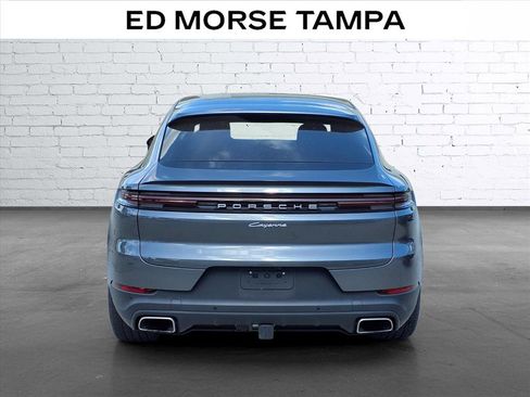 Used 2024 Porsche Cayenne Coupe AWD/4WD image 4