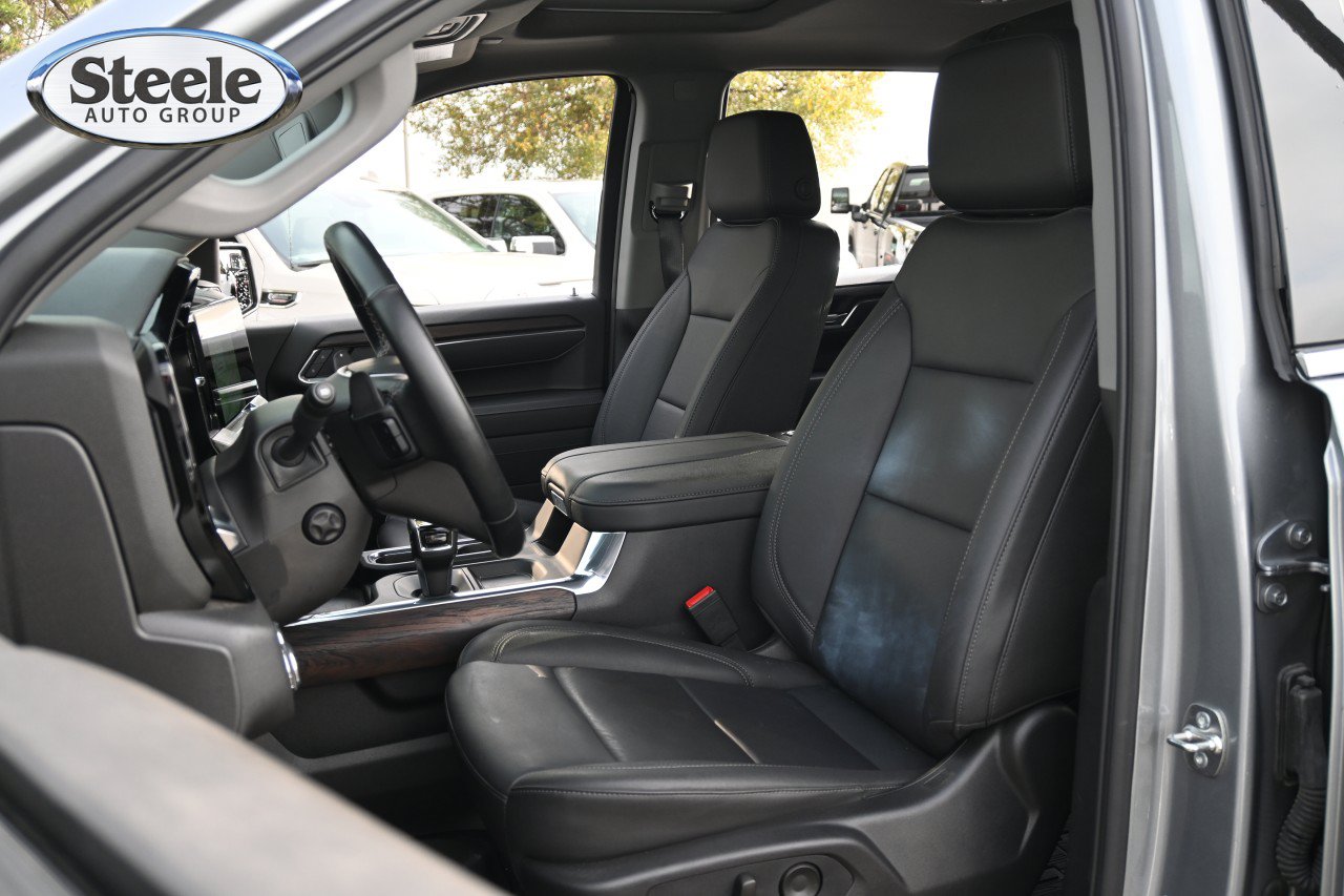 Used 2026 GMC Sierra 1500 SLT AWD/4WD image 18