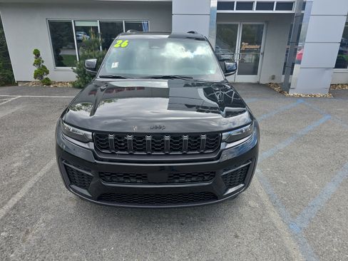 New 2026 Jeep Grand Cherokee Altitude AWD/4WD image 9