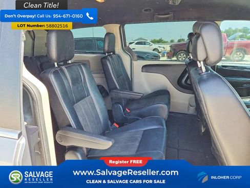 Used 2020 Dodge Grand Caravan SXT FWD image 15