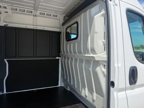New 2026 RAM ProMaster 2500 w/ Convenience Group FWD image 15