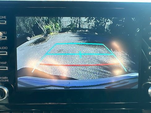 Used 2020 Toyota Corolla SE FWD image 40