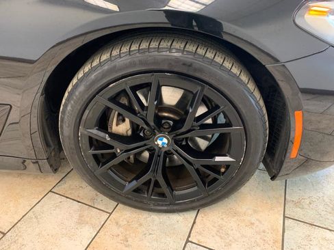 Used 2022 BMW 540i xDrive w/ M Sport Package image 9