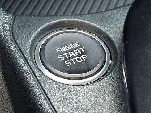 Used 2025 Kia K4 FWD image 23