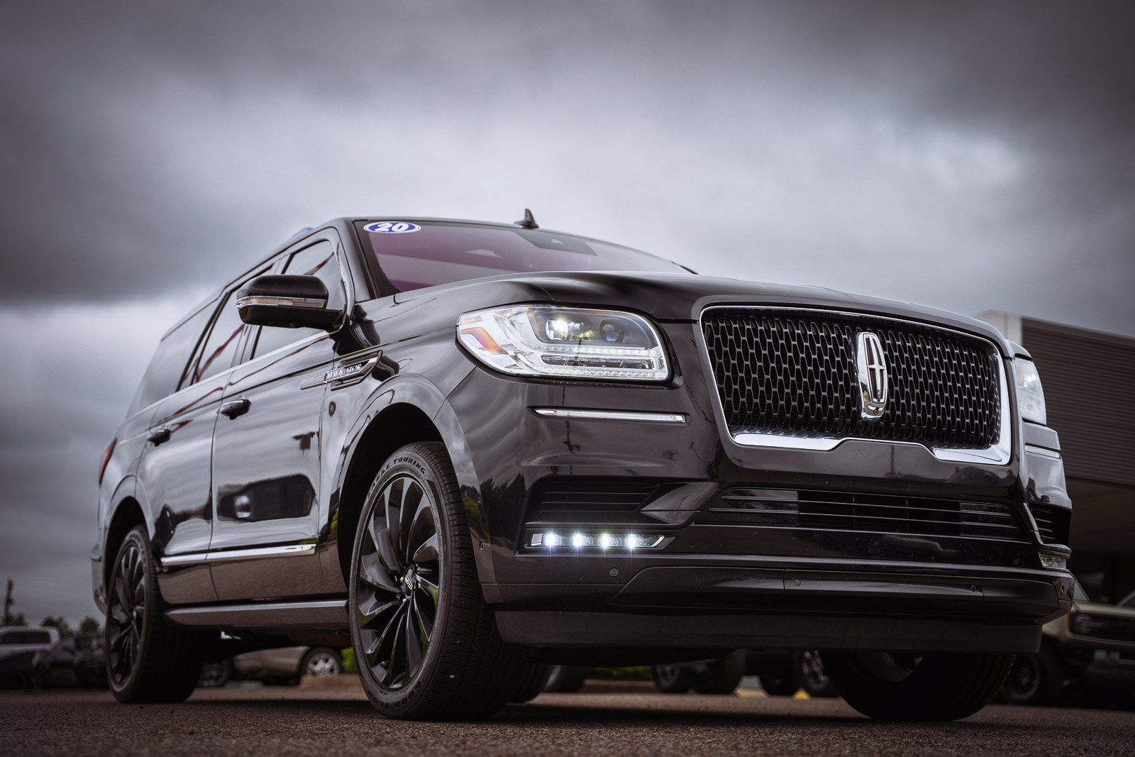 Used 2020 Lincoln Navigator Reserve w/ Equipment Group 208A Reserve AWD/4WD image 2