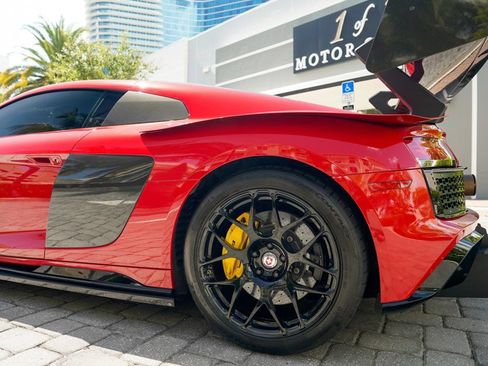 Used 2017 Audi R8 V10 plus w/ 20" Wheel Package AWD/4WD image 20
