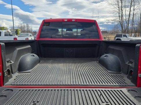 Used 2016 RAM 1500 Classic SLT AWD/4WD image 6