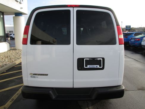 Used 2017 Chevrolet Express 2500 LS image 4