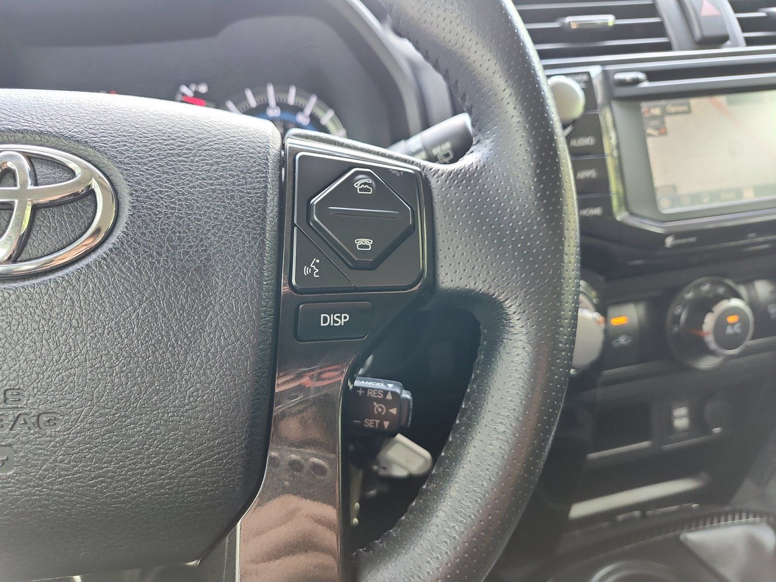 Used 2018 Toyota 4Runner TRD Off-Road AWD/4WD image 24