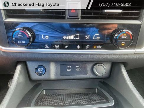 Used 2026 Nissan Rogue SV AWD/4WD image 22
