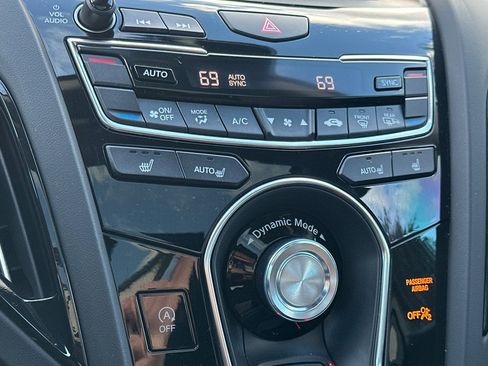 Certified 2025 Acura RDX SH-AWD w/ Technology Package image 28