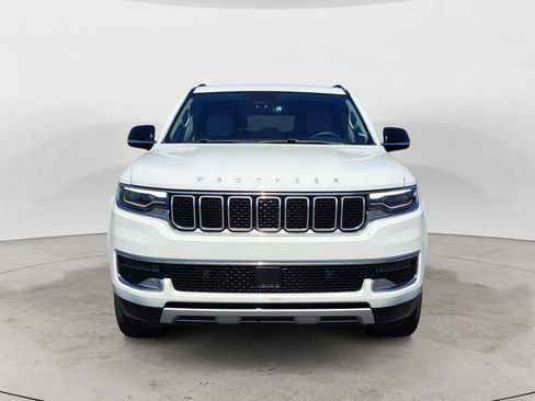 Used 2024 Jeep Wagoneer Series II w/ Flexible Seating Group image 8