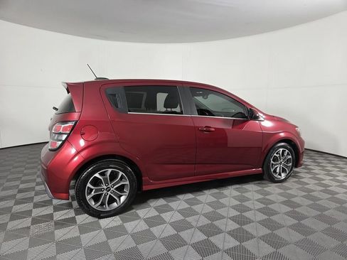 Used 2018 Chevrolet Sonic LT w/ Convenience Package FWD image 5