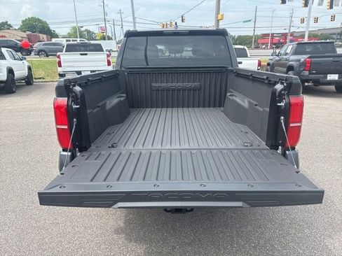 Used 2024 Toyota Tacoma SR5 AWD/4WD image 20