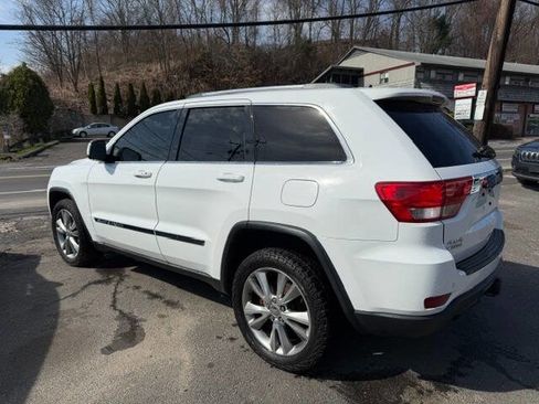 Used 2013 Jeep Grand Cherokee Laredo image 4