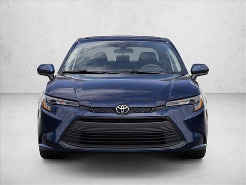 Used 2024 Toyota Corolla LE FWD image 2