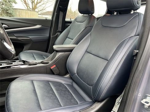 Certified 2023 Chevrolet Bolt EUV Premier image 13
