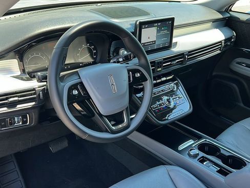 Certified 2022 Lincoln Corsair FWD w/ Equipment Group 101A image 12