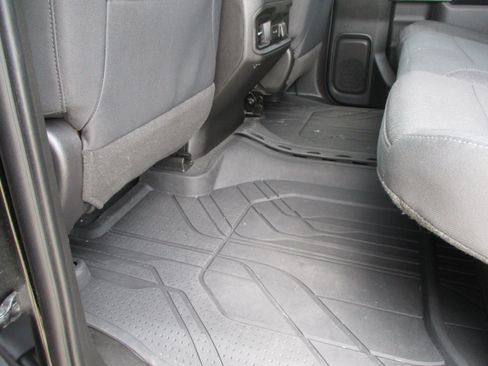 Used 2021 Chevrolet Silverado 1500 RST w/ Bed Protection Package AWD/4WD image 36