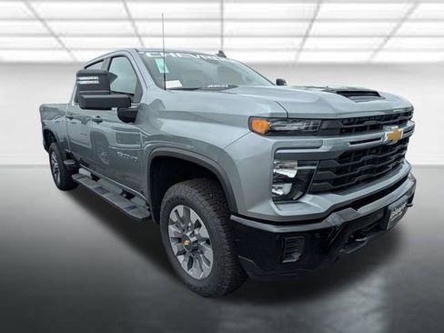New 2026 Chevrolet Silverado 2500 Custom w/ Custom Value Package AWD/4WD image 1