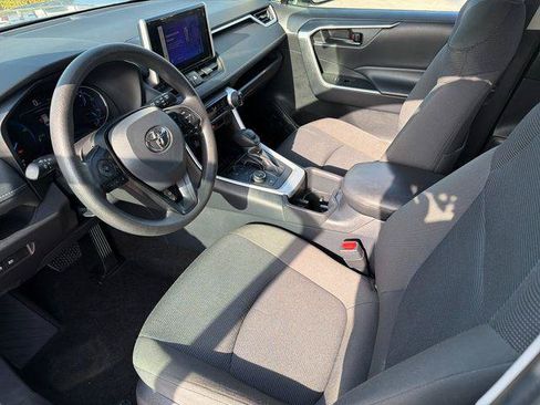 Certified 2025 Toyota RAV4 LE AWD/4WD image 10