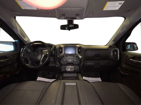 Used 2019 Chevrolet Silverado 1500 RST AWD/4WD image 31