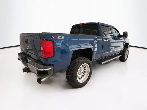 Used 2018 Chevrolet Silverado 2500 LTZ w/ Duramax Plus Package AWD/4WD image 7