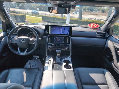 Used 2024 Lexus LX 600 F Sport image 29
