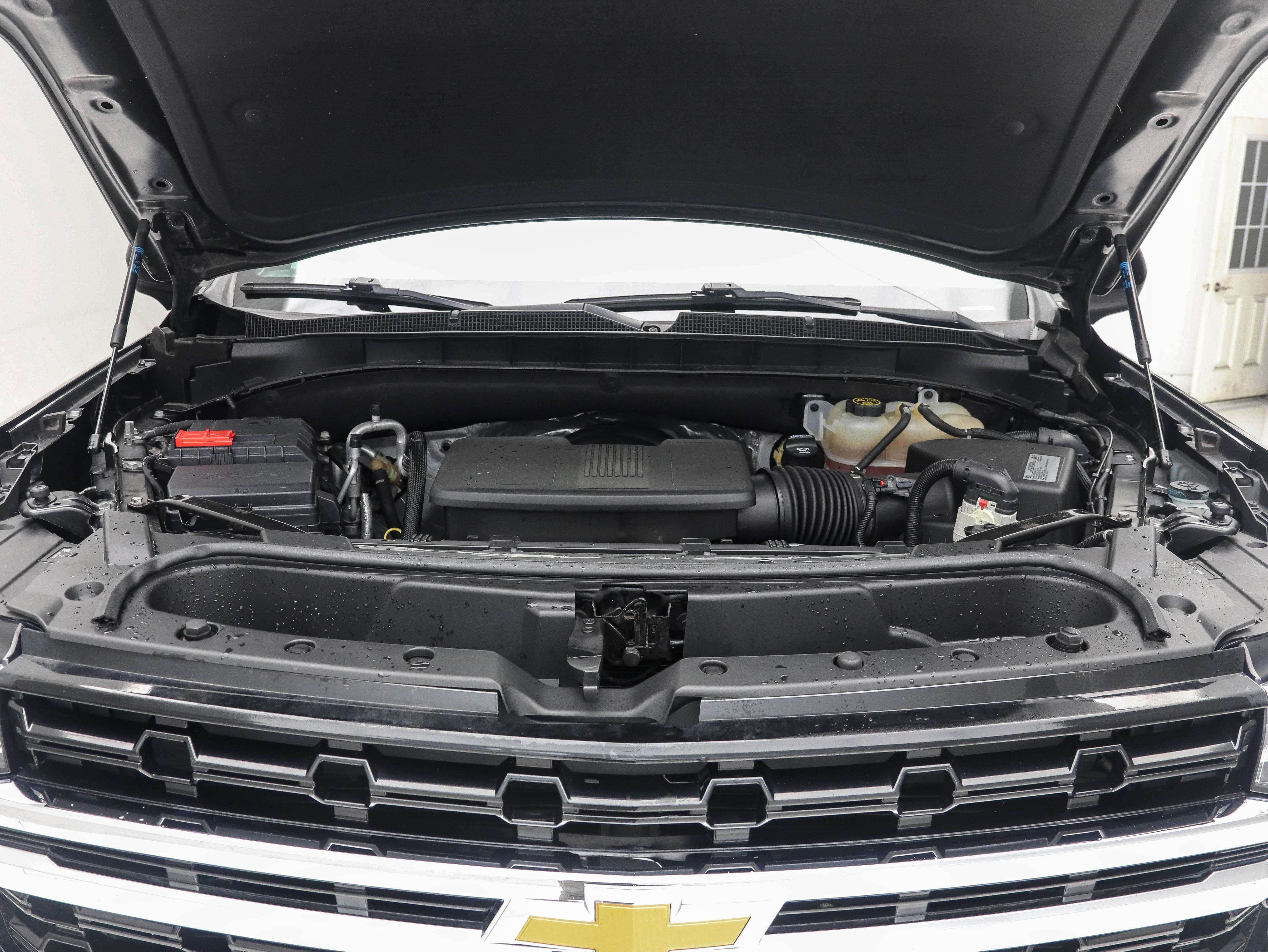 Used 2021 Chevrolet Tahoe LS AWD/4WD image 34