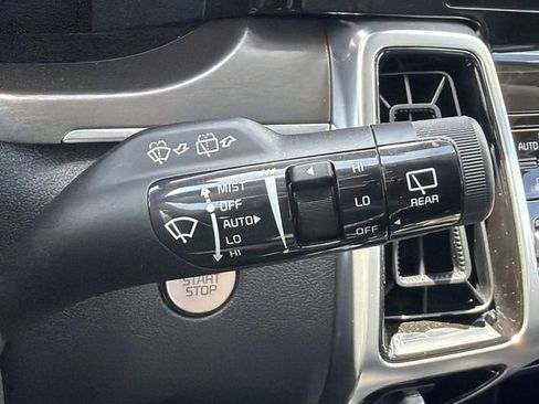 Used 2023 Kia Sorento SX FWD image 26