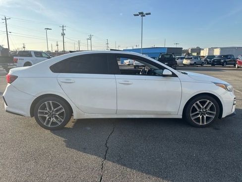 Used 2019 Kia Forte S w/ S Premium Package image 2