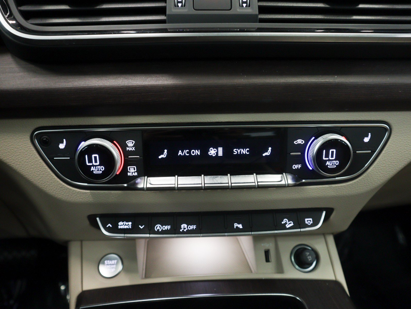 Used 2023 Audi Q5 2.0T Premium w/ Convenience Package AWD/4WD image 24
