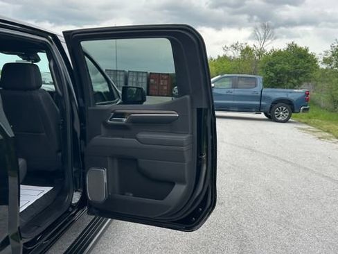 Certified 2026 Chevrolet Silverado 1500 High Country w/ Midnight Edition AWD/4WD image 44