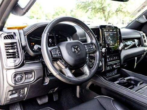 Used 2025 RAM 1500 Limited w/ Trailer Tow Group image 15