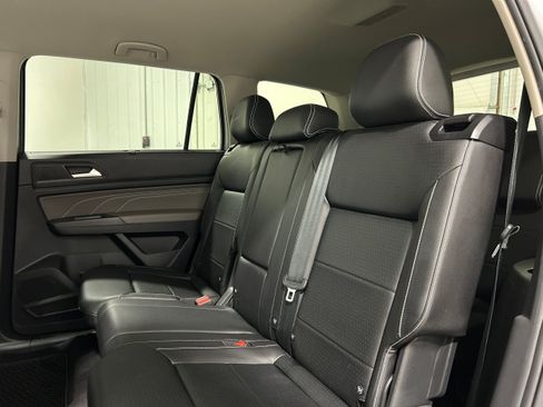 Used 2023 Volkswagen Atlas SE AWD/4WD image 28