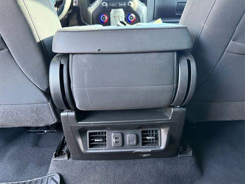 Used 2022 Chevrolet Silverado 1500 RST image 26