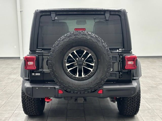 Used 2026 Jeep Wrangler Unlimited Rubicon AWD/4WD image 3