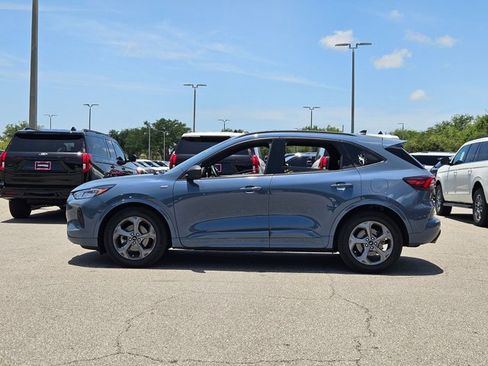 Used 2023 Ford Escape ST-Line w/ Tech Pack #1 FWD image 5